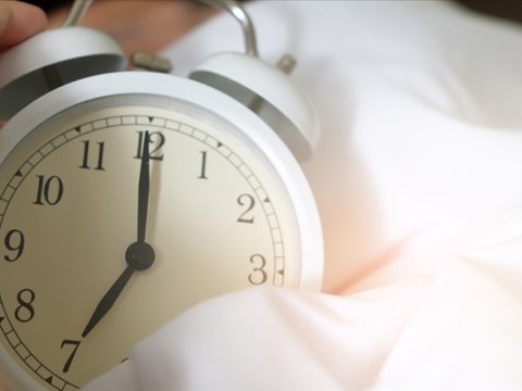 Keyfiyyətsiz yuxu beyni sürətlə qocaldır -&nbsp;TƏDQİQAT