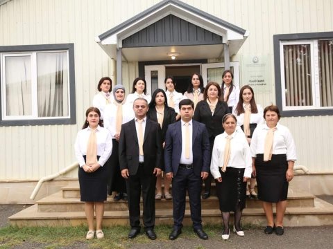 Bu məktəbin müəllimləri də vahid formaya keçdi