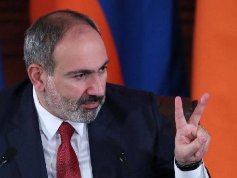 Paşinyan Kobaxidzeni təbrik etdi