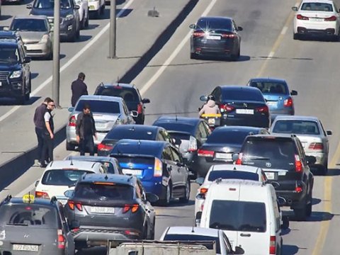 Heydər Əliyev prospektində 6 avtomobil toqquşdu