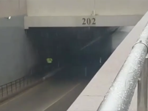 İki nəfərin öldüyü tunelə giriş-çıxış bağlandı - VİDEO