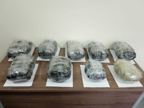 İrandan Azərbaycana 10 kq narkotikin keçirilməsinin qarşısı alındı