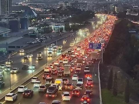Hazırda tıxac olan yolların SİYAHISI