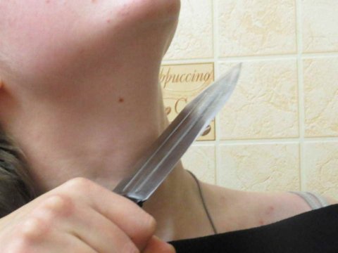 Ailə faciəsi - Ər arvadını öldürdü, özünü asdı