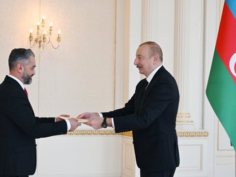 Yeni səfir etimadnaməsini prezidentə təqdim etdi - FOTO