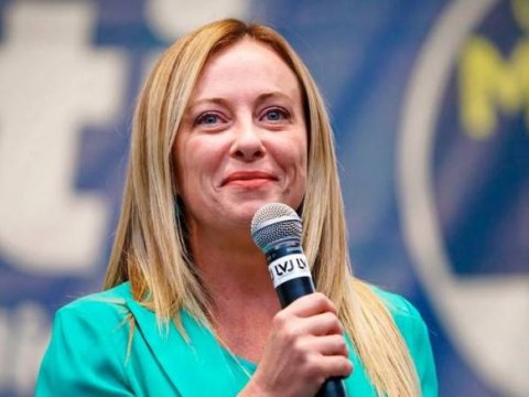 Baş nazir ölümlə hədələnir