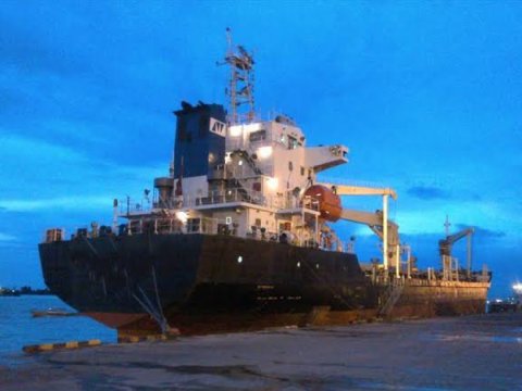 İstanbulda gəmi yandı: ölənlər var&nbsp;