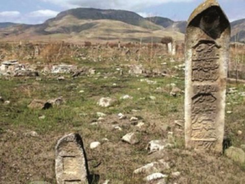 Qərbi Azərbaycanda qəbiristanlıqlarımıza qarşı VANDALİZM