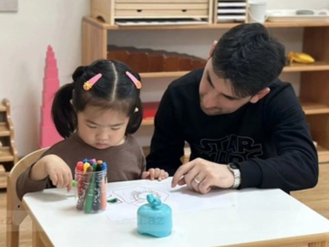 Çinli uşaqların arxasınca göz yaşı tökdüyü AZƏRBAYCANLI kimdir...