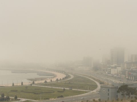 Paytaxtda güclü DUMAN