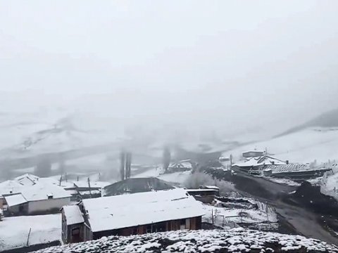 Rayonlara qar, Bakıya yağış yağıb - FAKTİKİ HAVA