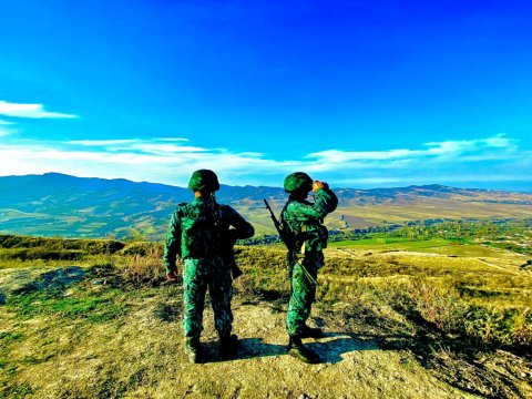 Sərhəddə axtarışda оlan 319 nəfər saxlanılıb