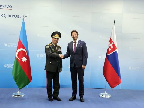 Zakir Həsənov Slovakiyadadır - FOTO