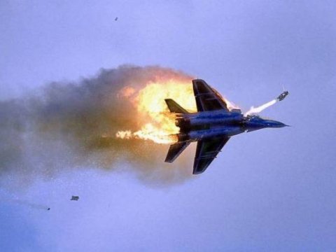 MİQ-29 qəzaya uğradı: pilot sağ qaldı
