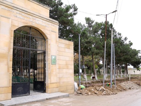 Bakıda yağış nəticəsində hasarı uçan məktəbdən XƏBƏR VAR