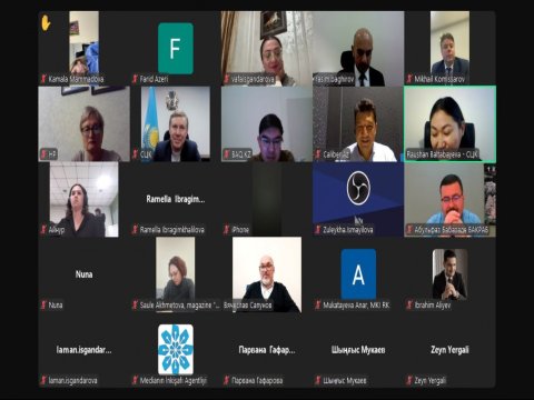 "Media savadlılığı" mövzusunun orta təhsil proqramlarına daxil edilməsi təklif olundu