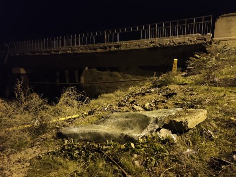 Xaçmazda "BMW" çaya düşdü -&nbsp;3 nəfər ÖLDÜ&nbsp;