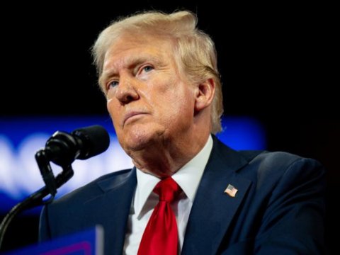 Tramp onlardan qisas alacaq - Qara siyahı