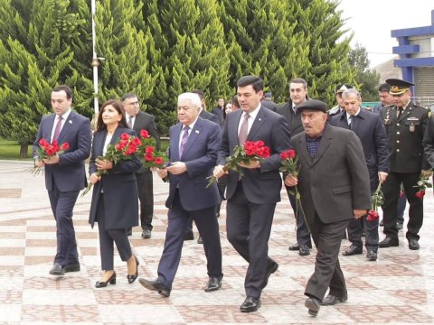 Deputatlar Xaçmazda Zəfər günü tədbirində