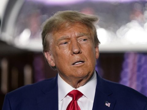 Tramp nə qədər maaş alacaq? - AÇIQLANDI