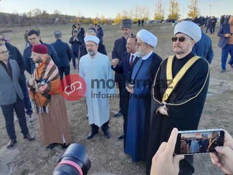 Dini liderlər Milli Qəhrəmanın məzarını ziyarət etdilər - FOTOLAR