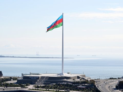 Prezidentin dalğalandırdığı bayraq &ldquo;Ginnesin Rekordlar Kitabı&rdquo;na düşüb