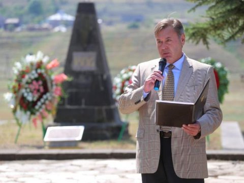 Ermənistanda rus diplomat ÖLDÜ