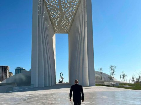 O, bu yol ilə 21 ildir...