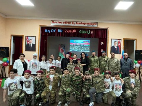 Polad Həşimovun anası və qazilər&nbsp;34 nömrəli məktəbdə - FOTOLAR