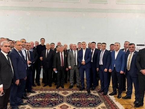 Səfir diaspor nümayəndələri ilə görüşdü