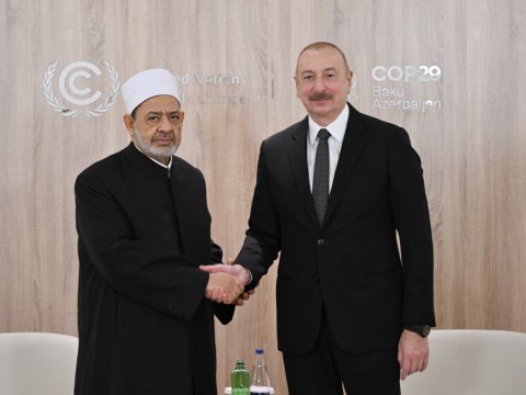 İlham Əliyev Əl-Əzhəri Şərifin şeyxi ilə görüşüb