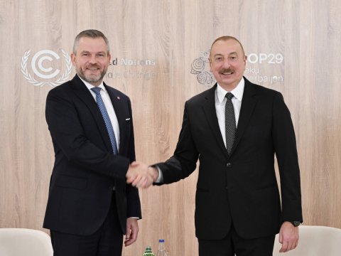 İlham Əliyev Slovakiya Prezidenti ilə görüşüb