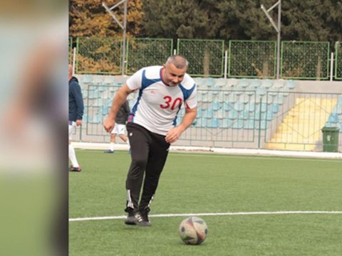 Veteran futbolçular meydanda: Qurban Qurbanov qol vurdu - FOTOLAR