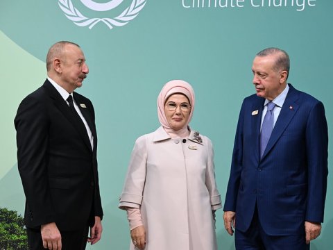 İlham Əliyev Ərdoğan və xanımını belə qarşıladı - FOTO+VİDEO