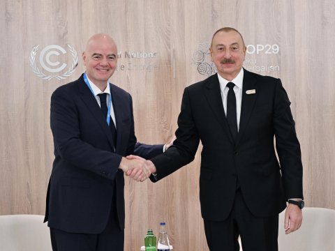 İlham Əliyev FIFA-nın prezidenti ilə görüşdü