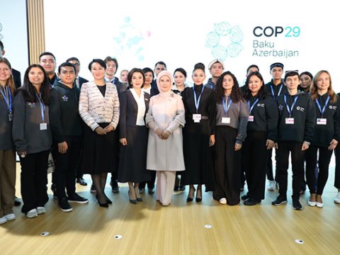 Əminə Ərdoğan Bakıdan paylaşım etdi - FOTO