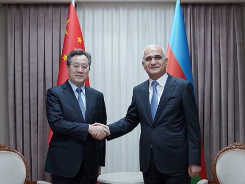 Şahin Mustafayev Din Süesyanla görüşdü&nbsp;