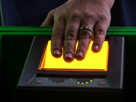 Rusiyaya gedənlərin NƏZƏRİNƏ - Ölkəyə bu şərtlə buraxılacaqsınız