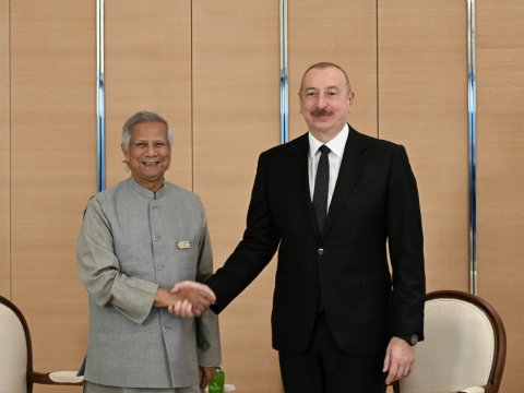 İlham Əliyev Məhəmməd Yunusla görüşdü - FOTO