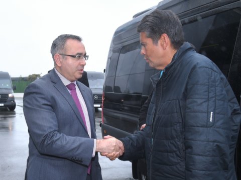 Daha bir ölkənin lideri Azərbaycana gəldi