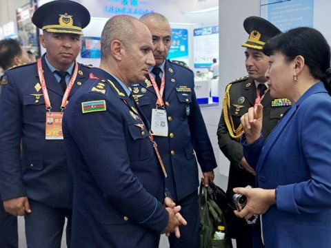 Azərbaycan generalı Çinə getdi - FOTO