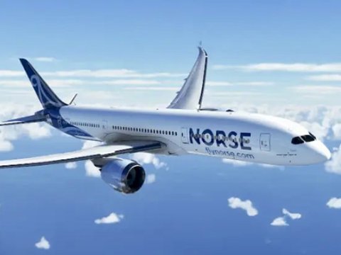 Norveç təyyarəsi Bakıya təcili eniş etdi