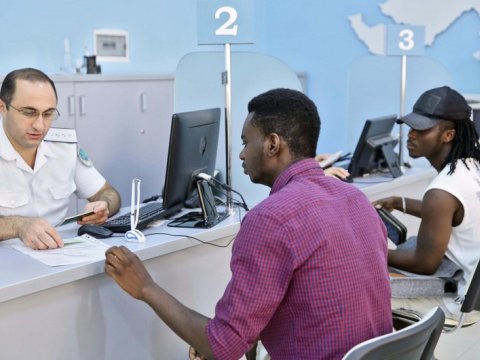 Azərbaycanda yaşamaq üçün 9 min əcnəbi müraciət edib