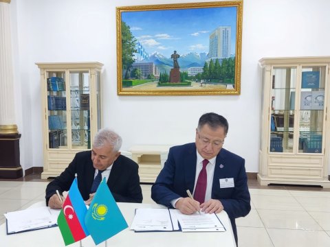 BMU ilə Qazaxıstan ali məktəbləri arasında memorandumlar imzalanıb - FOTO