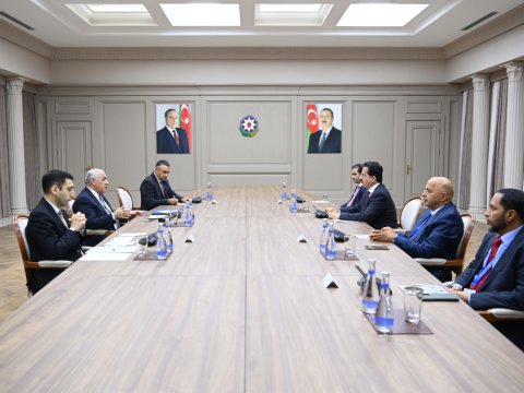 Əli Əsədov görüş keçirdi