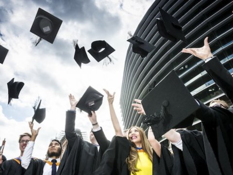 Bu universitetlərin məzunları hər yerdə iş tapır - SİYAHI