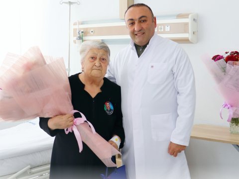 Bakı Sağlamlıq Mərkəzində şəhid anasının doğum günü qeyd edilib - FOTO