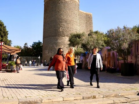 Dövlət katibinin müavini Bakıdadır