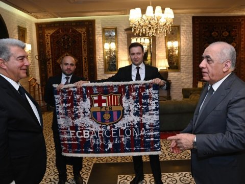 Əli Əsədov "Barselona"nın prezidenti ilə görüş keçirdi