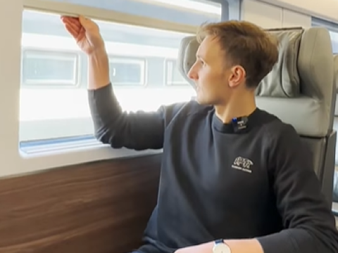 COP29 sammitində iştirak etmək üçün qatarla Bakıya səfər ediblər -&nbsp;VİDEO